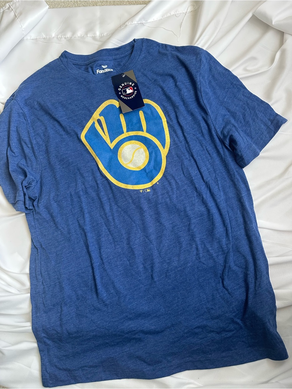 Fanatics Men's Blue Graphic Milwaukee Brewers Baseball Logo Tee